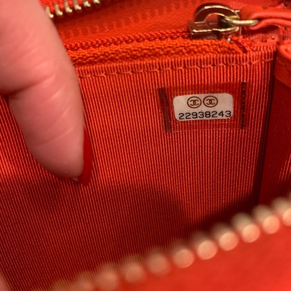 Chanel Zip Red Lambskin Wallet - Picture 8 of 8